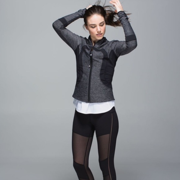 LULULEMON | Burgundy Find Your Bliss Reversible Jacket - sz 4 - Picture 4 of 13